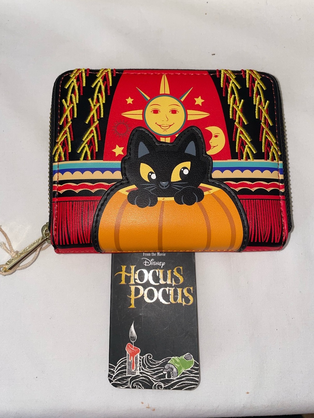 Loungefly Hocus Pocus Dani Binx Wallet, Red, Zip Around Zipper, plain red, Zip
